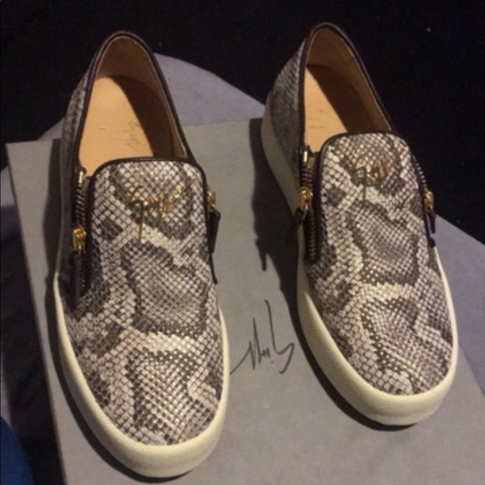 Guiseppe Zanotti side zip  sneakers